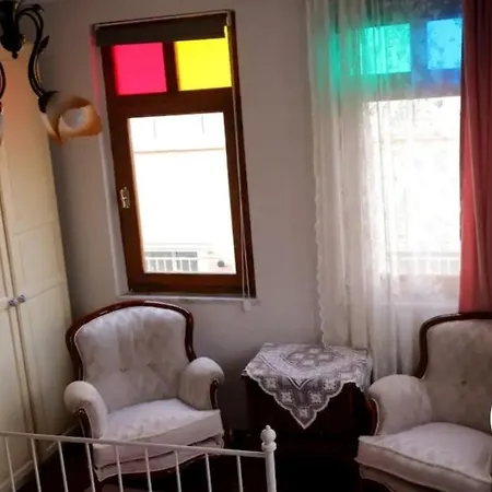 3 Storey Historical Retro Decorated House Istanbul